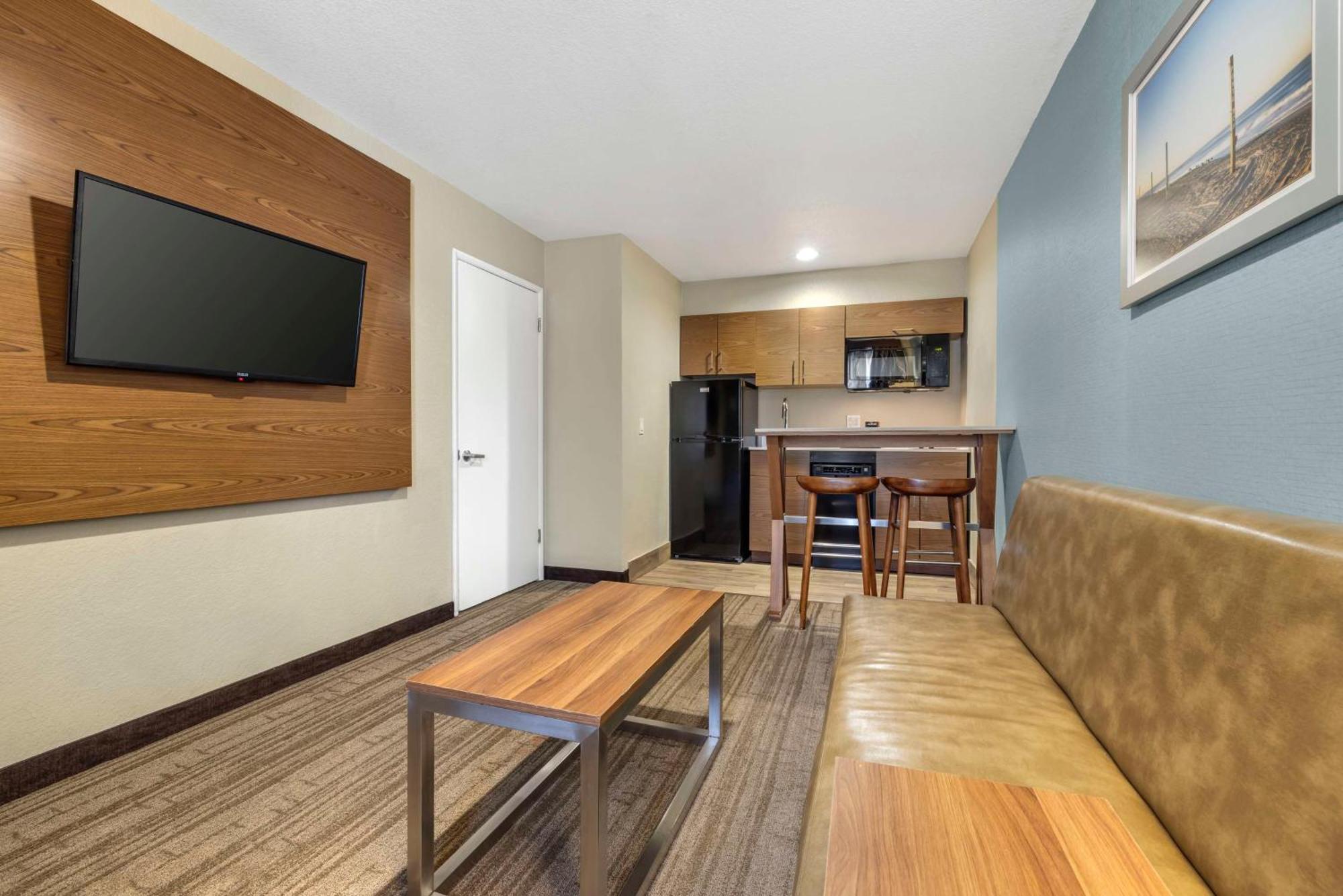 Best Western Carlsbad By The Sea Bagian luar foto