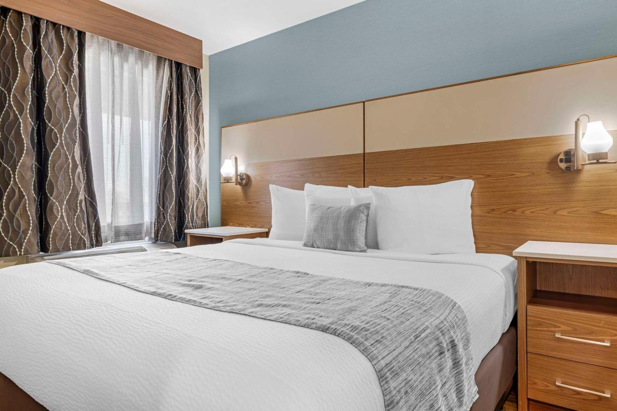 Best Western Carlsbad By The Sea Bagian luar foto