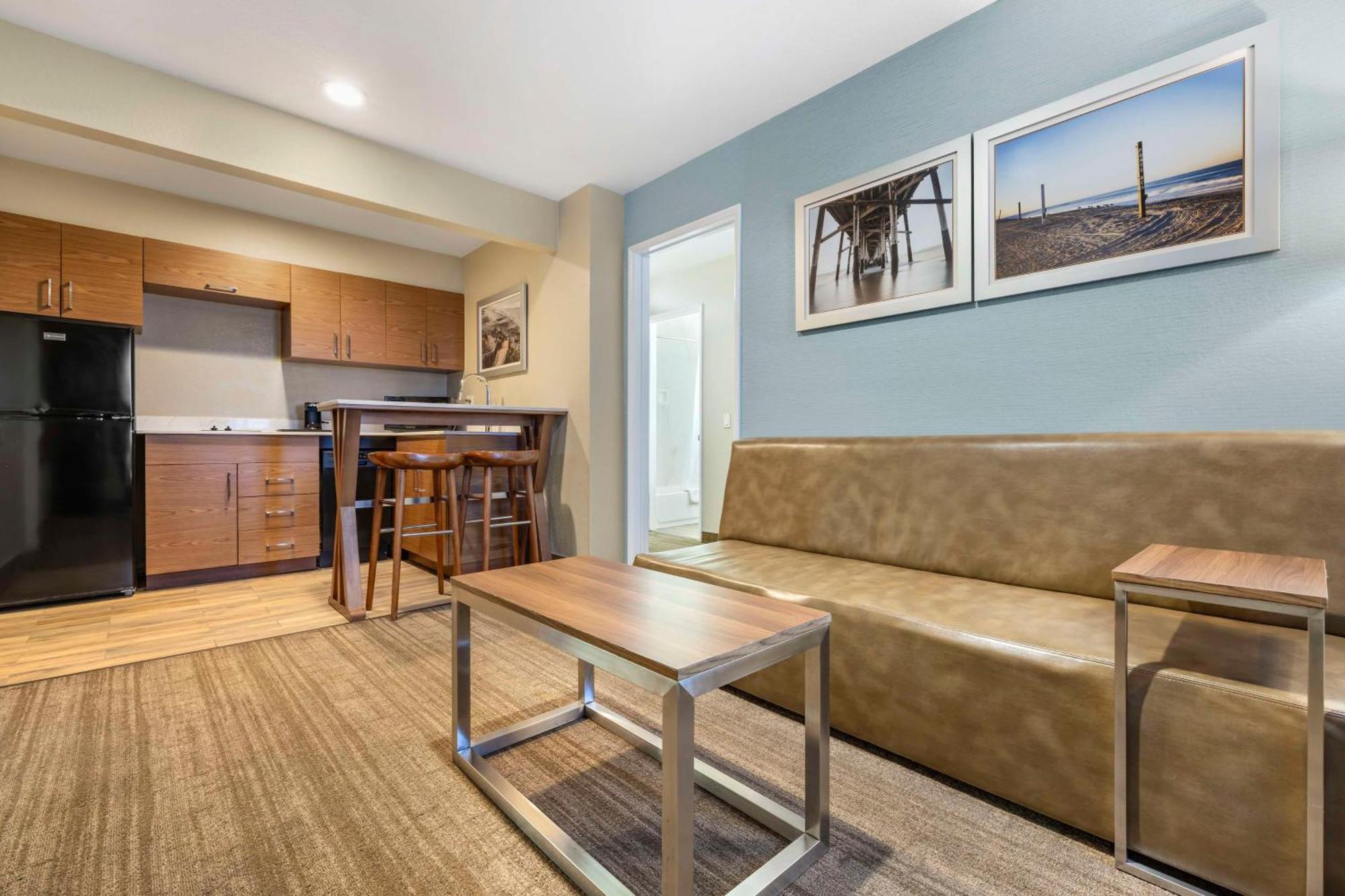 Best Western Carlsbad By The Sea Bagian luar foto
