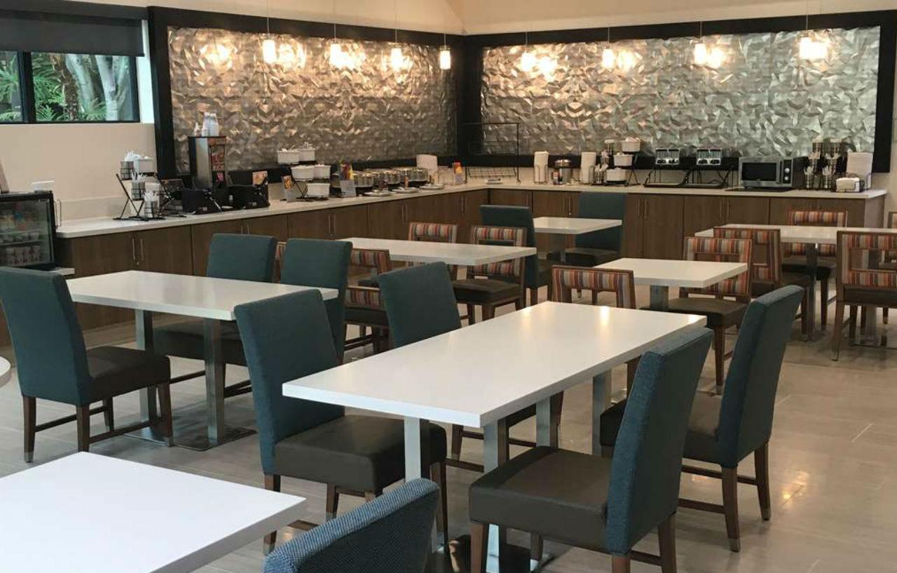Best Western Carlsbad By The Sea Bagian luar foto
